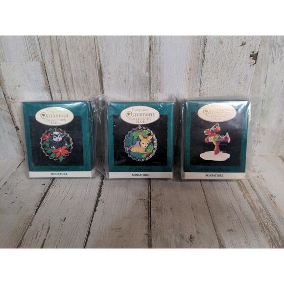Lot‎ of 3 assorted Hallmark Christmas miniature ornaments - Picture 1 of 4